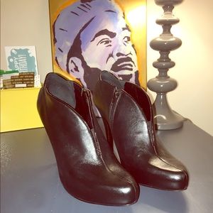 Ninewest bootie with snake skin detailing